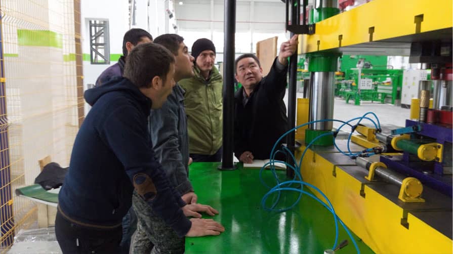 全自动冲压液压机生产线